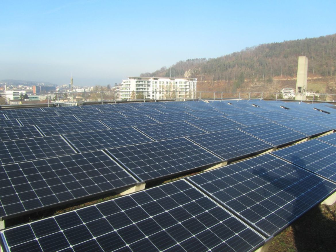 Basellandschaftliche Kantonalbank 83 kWp