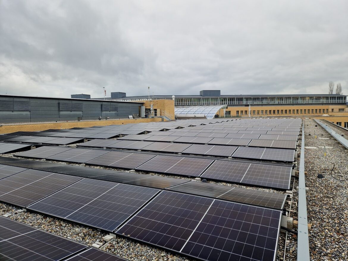 Photovoltaikanlage Nottwil Schwimmhalle